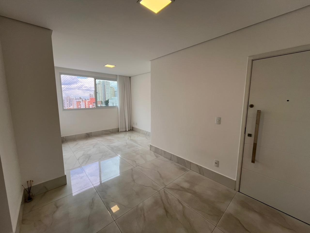 Apartamento 2 Quartos para aluguel no Sagrada Família: 