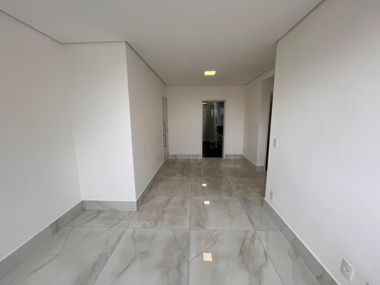 Apartamento 2 Quartos para aluguel no Sagrada Família: 