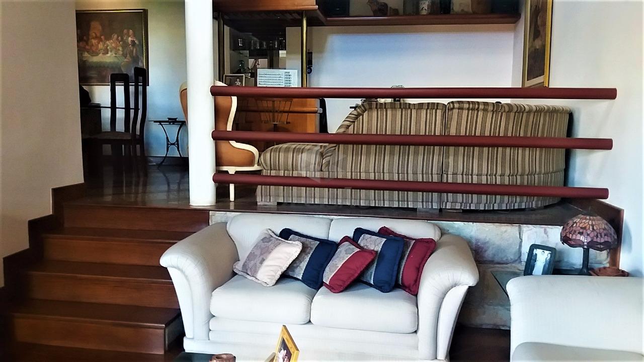 Casa à venda no Serra: 