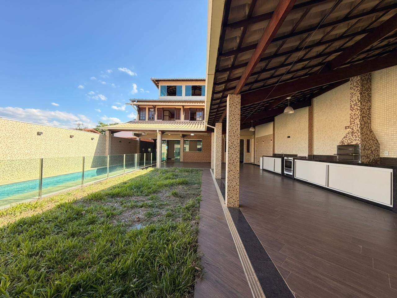 Casa à venda no Braúnas: 