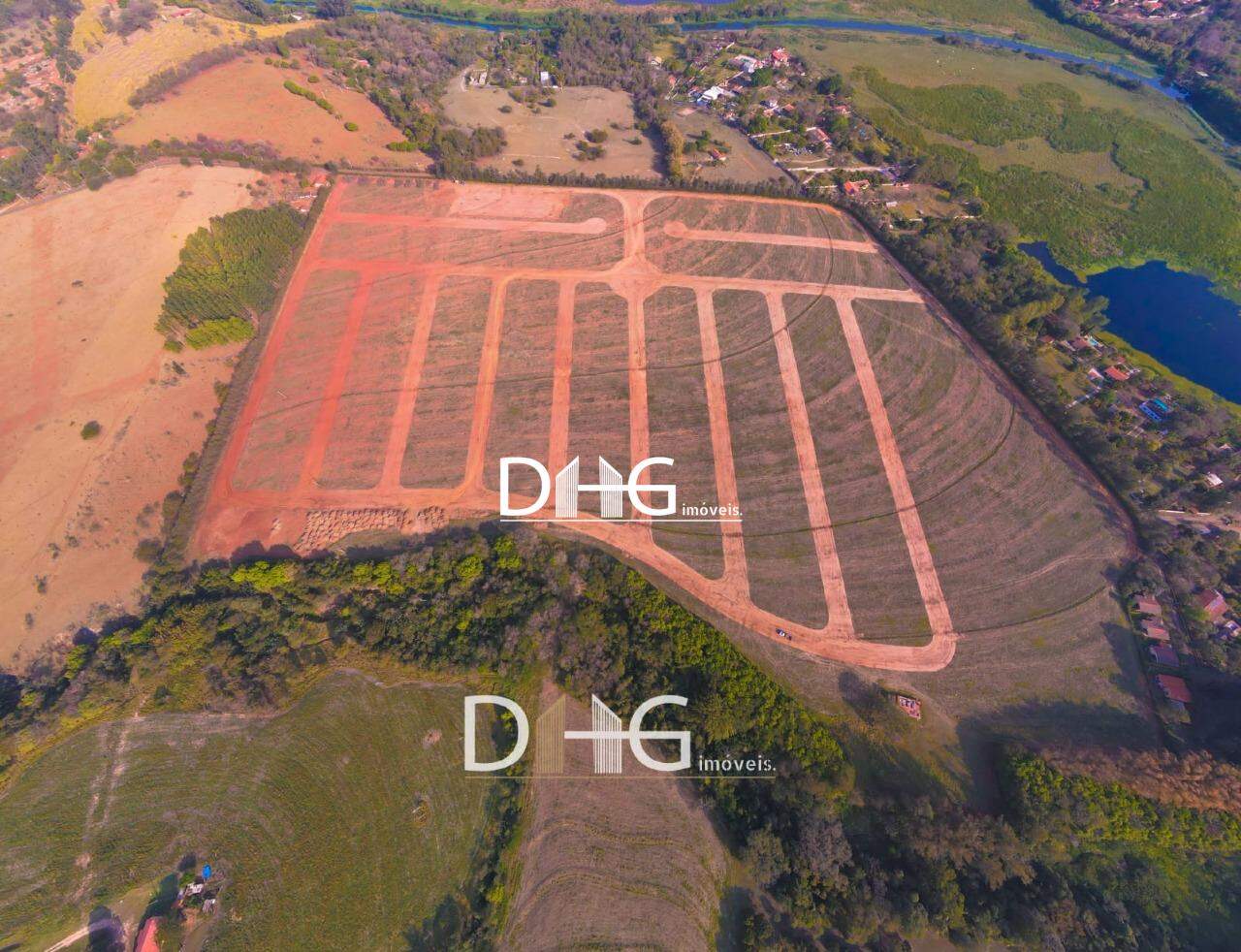 Terreno à venda no Alto São Fernando: 