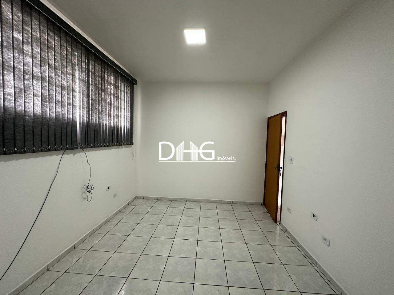 Sala para aluguel no Santa Cecília: 