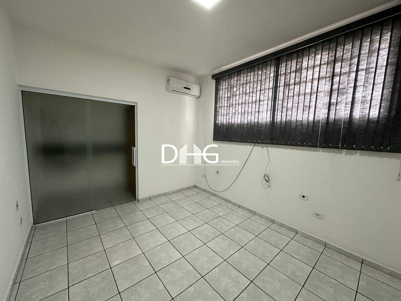 Sala para aluguel no Santa Cecília: 