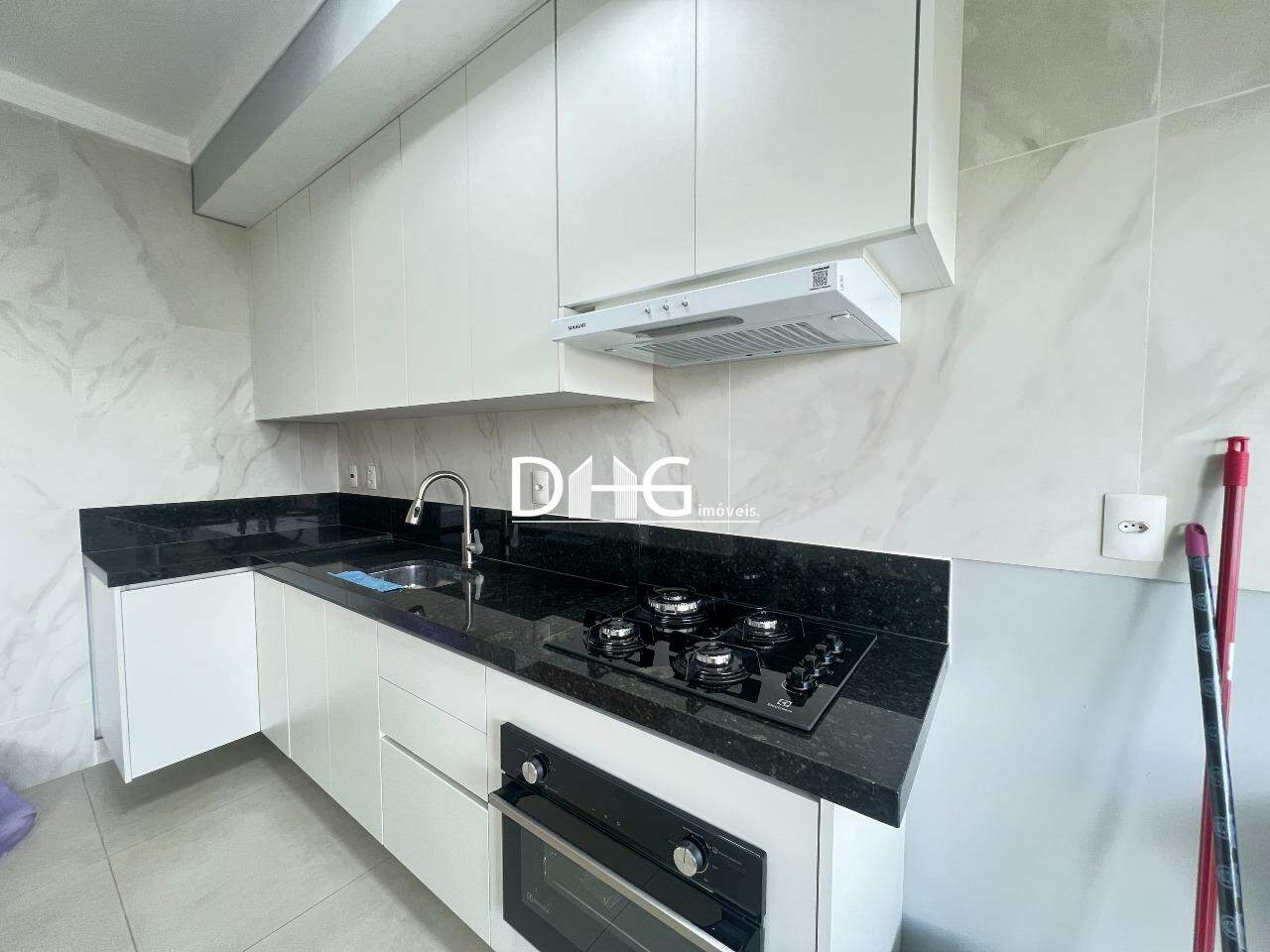 Apartamento à venda no Santa Terezinha: 