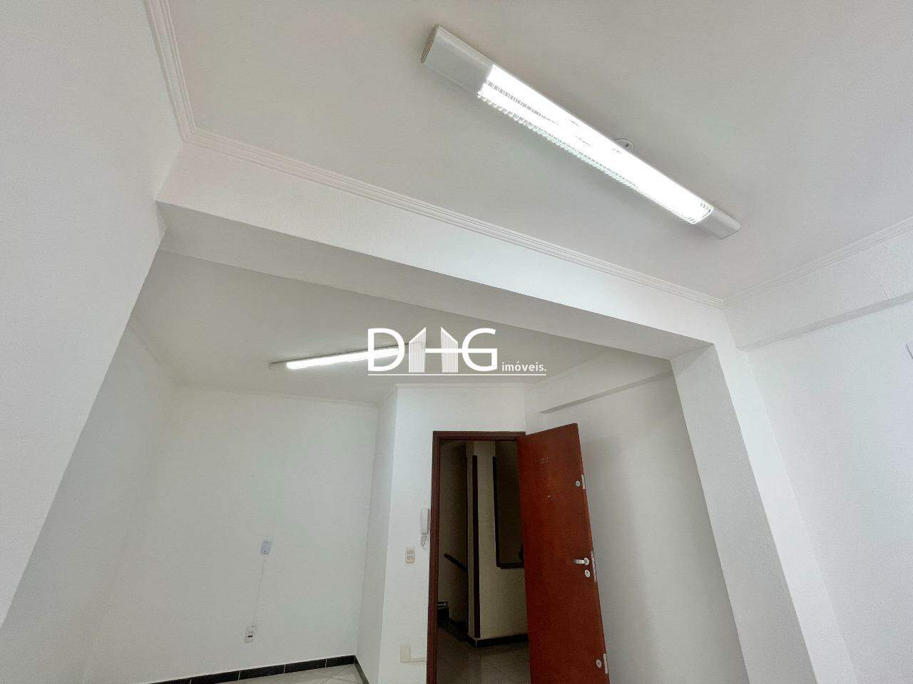 Sala para aluguel no Jardim de Itapoan: 