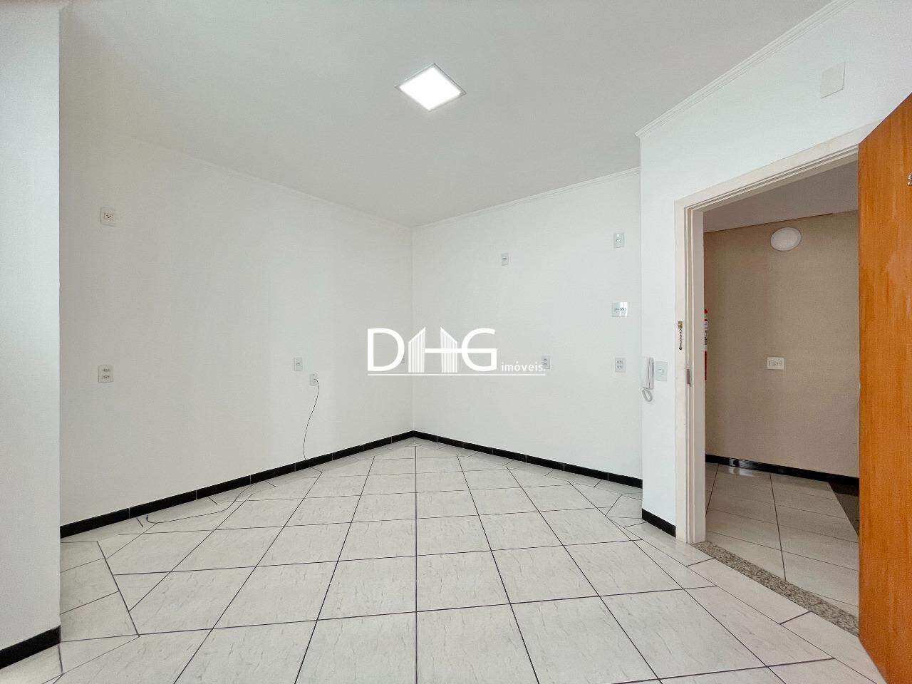 Sala para aluguel no Jardim de Itapoan: 