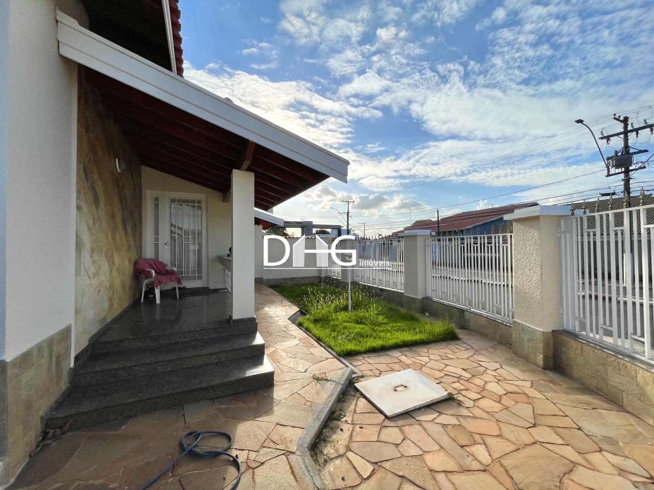 Casa para aluguel no Jardim de Itapoan: 