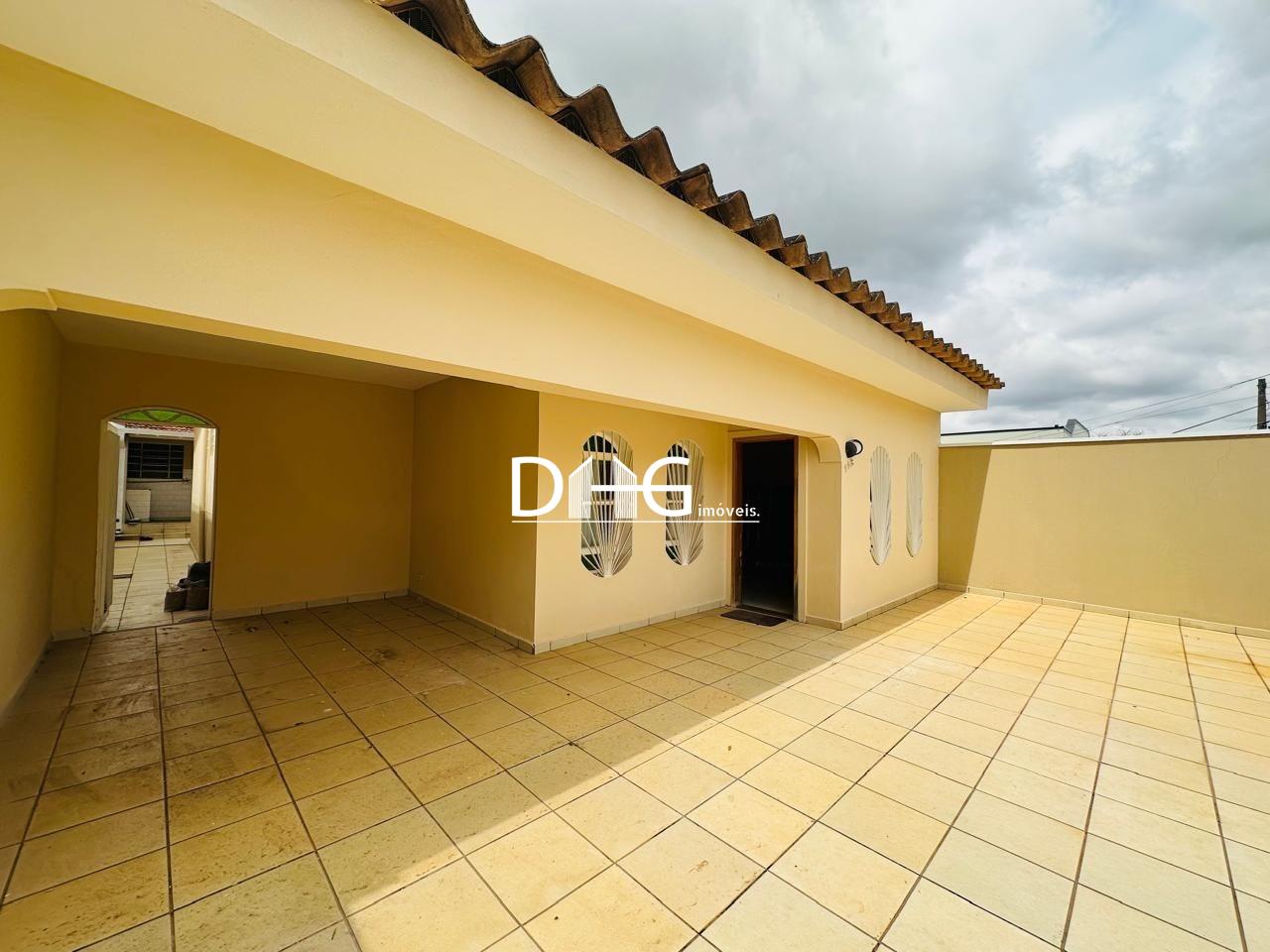 Casa para aluguel no Vila Bressani: 