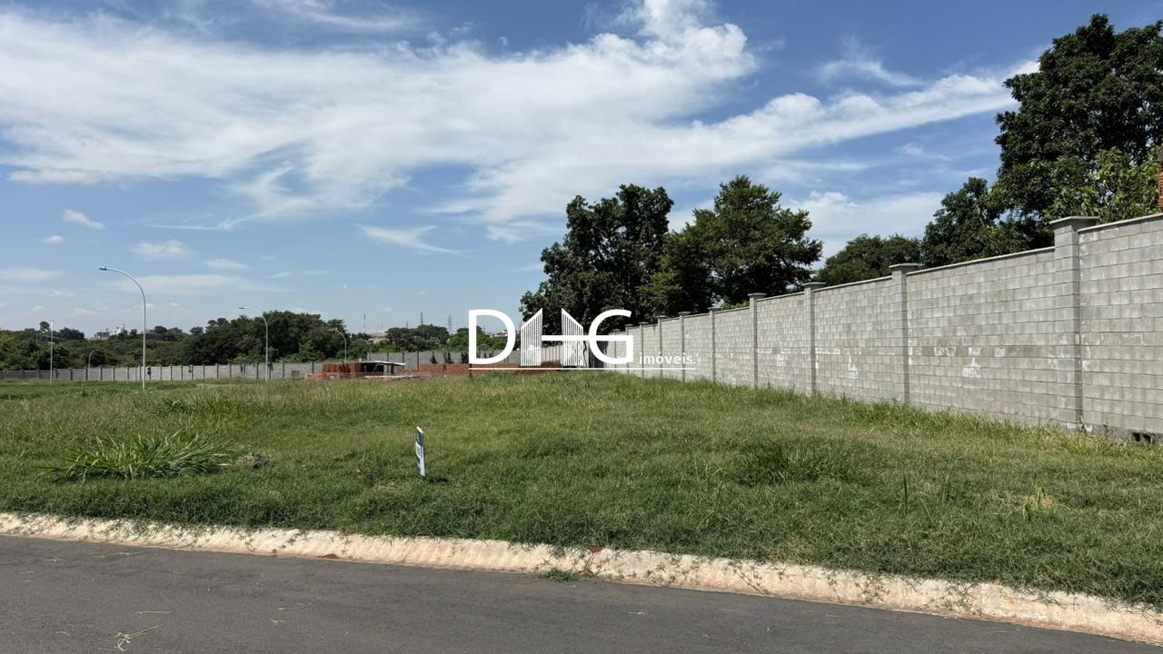 Terreno em Condomínio à venda no Santa Terezinha: 