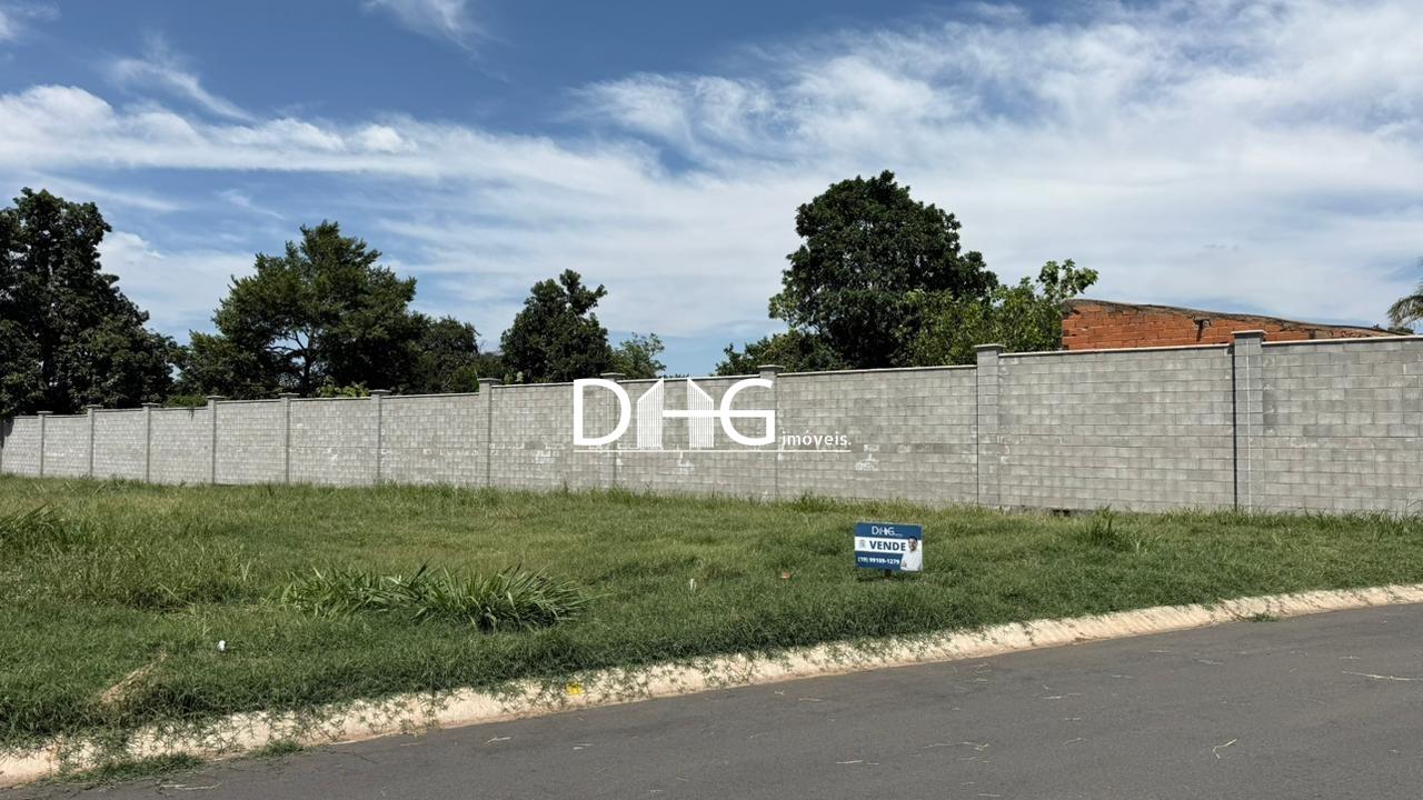 Terreno em Condomínio à venda no Santa Terezinha: 