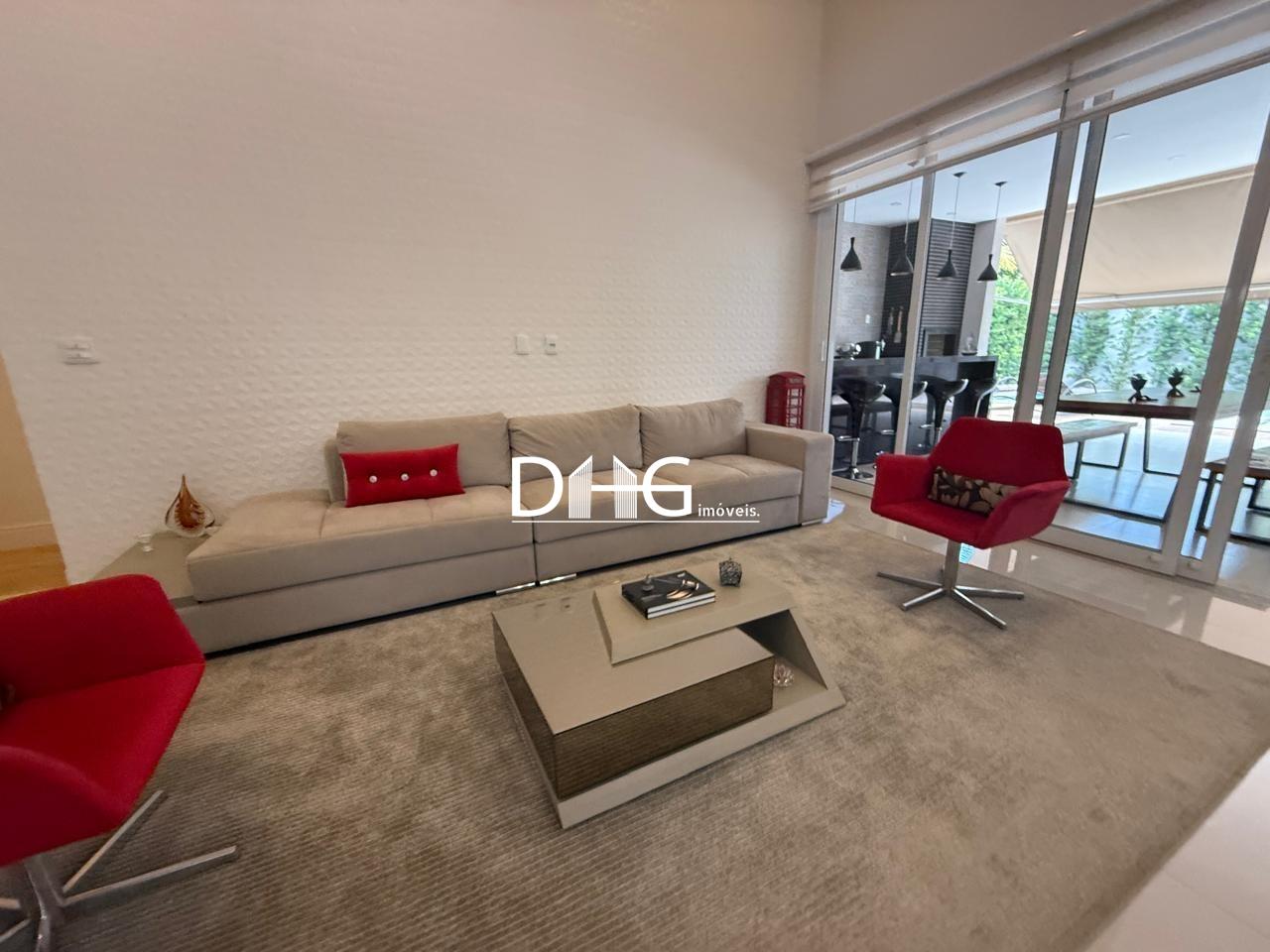 Casa à venda no Jardim de Itapoan: 