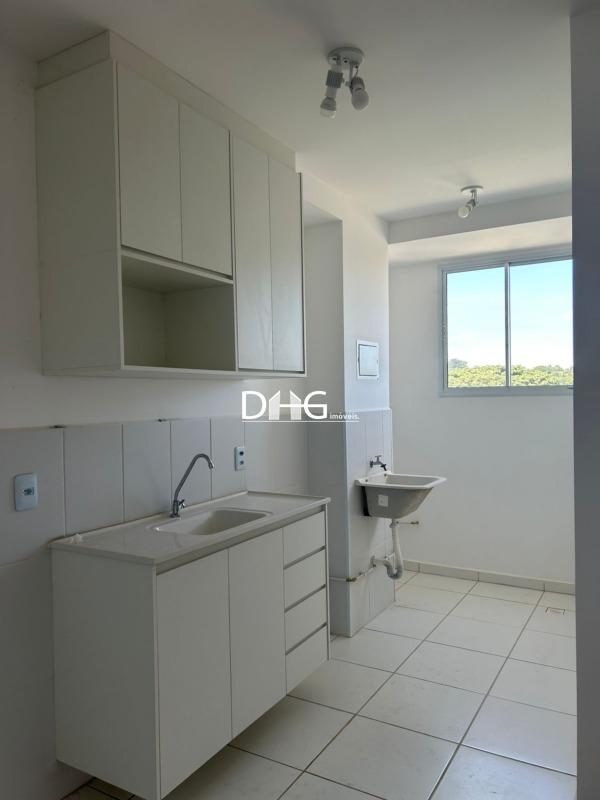 Apartamento para aluguel no Dona Edith Campos Fávero: 