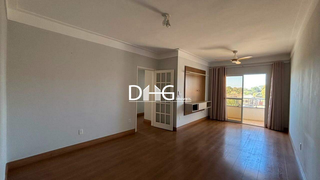 Apartamento à venda no Santa Terezinha: Sala