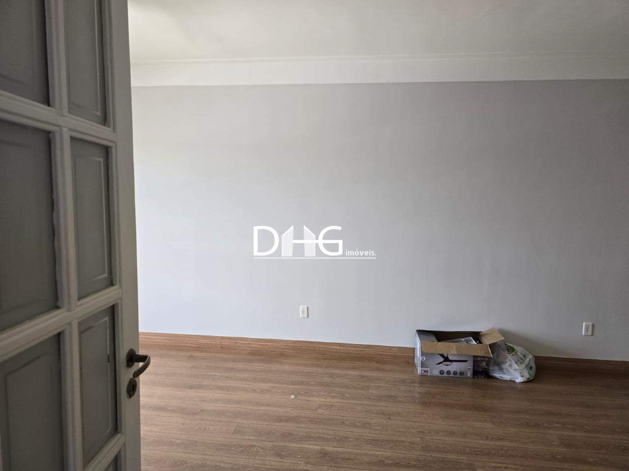 Apartamento à venda no Santa Terezinha: 