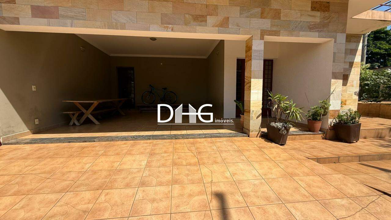 Casa à venda no Jardim América: 