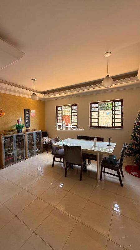 Casa à venda no Jardim América: 