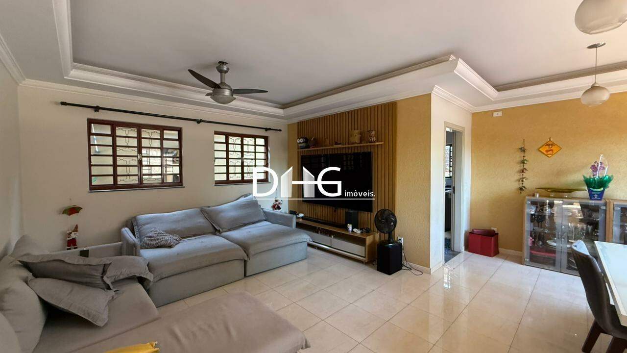 Casa à venda no Jardim América: 