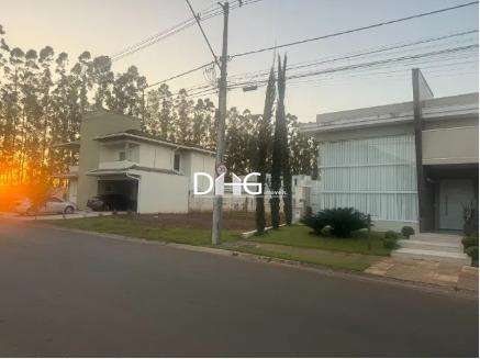 Terreno em Condomínio à venda no Jardim de Itapoan: 