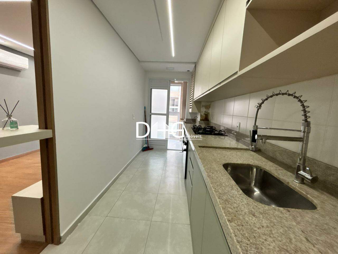 Apartamento para aluguel no Balneário Tropical: 