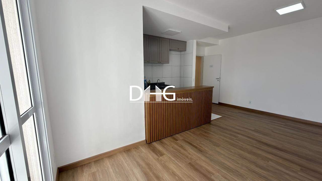 Apartamento à venda no Santa Terezinha: 