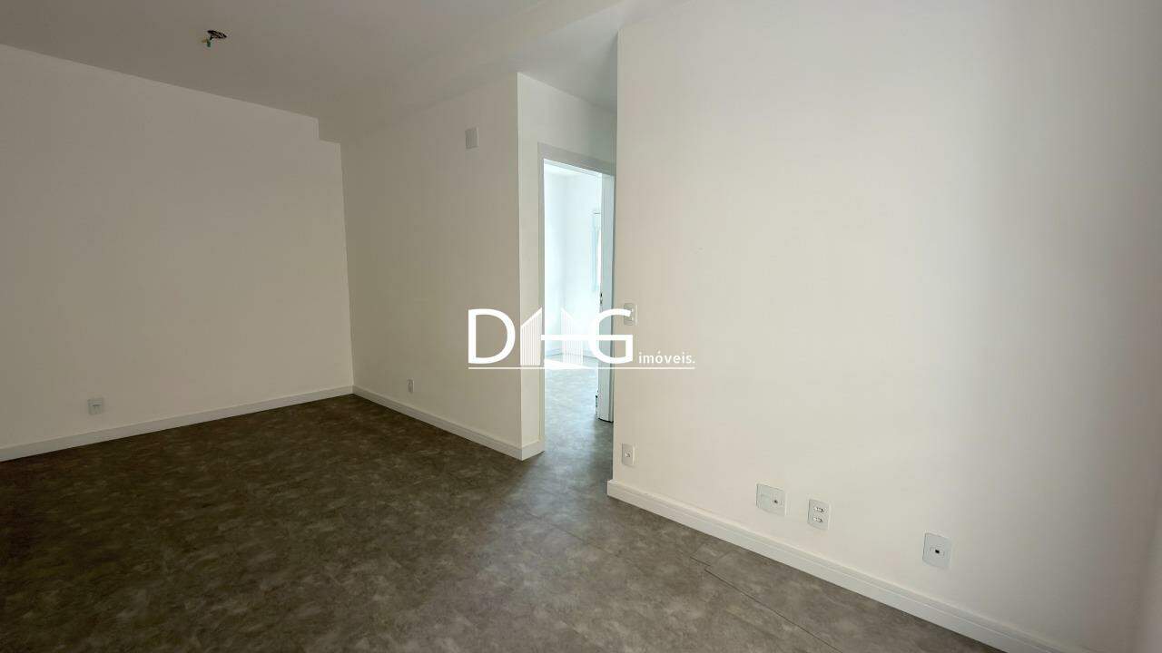 Apartamento à venda no Santa Terezinha: 