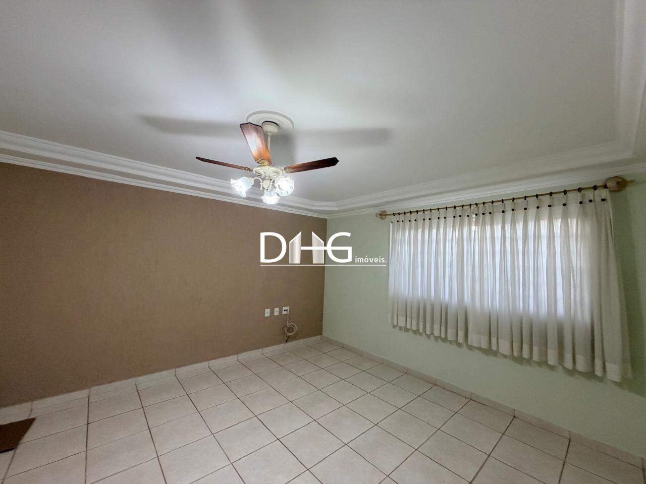 Casa para aluguel no Jardim Planalto: 