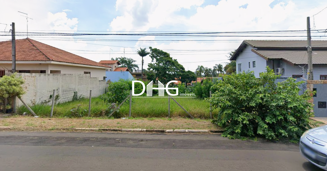 Terreno à venda no Jardim de Itapoan: 