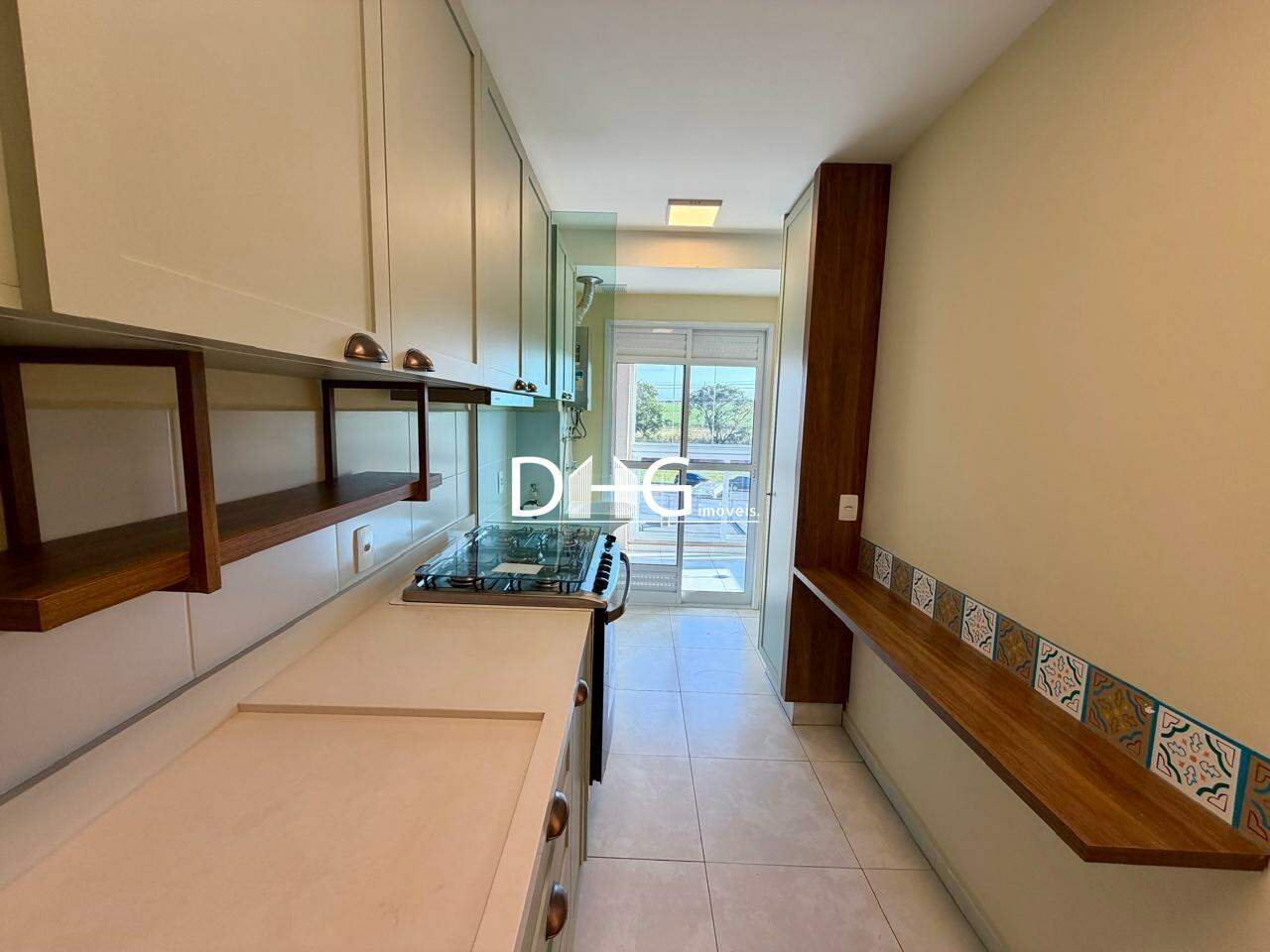 Apartamento para aluguel no Balneário Tropical: 