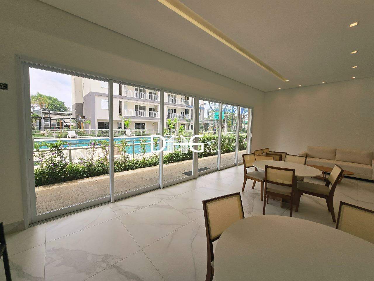 Apartamento à venda no Santa Terezinha: 