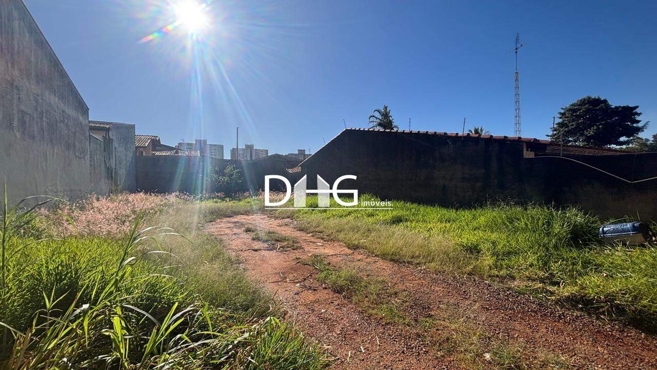 Terreno à venda no Jardim Vista Alegre: 