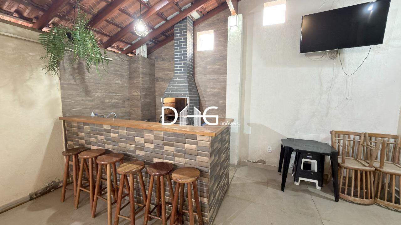 Casa à venda no Saltinho: 