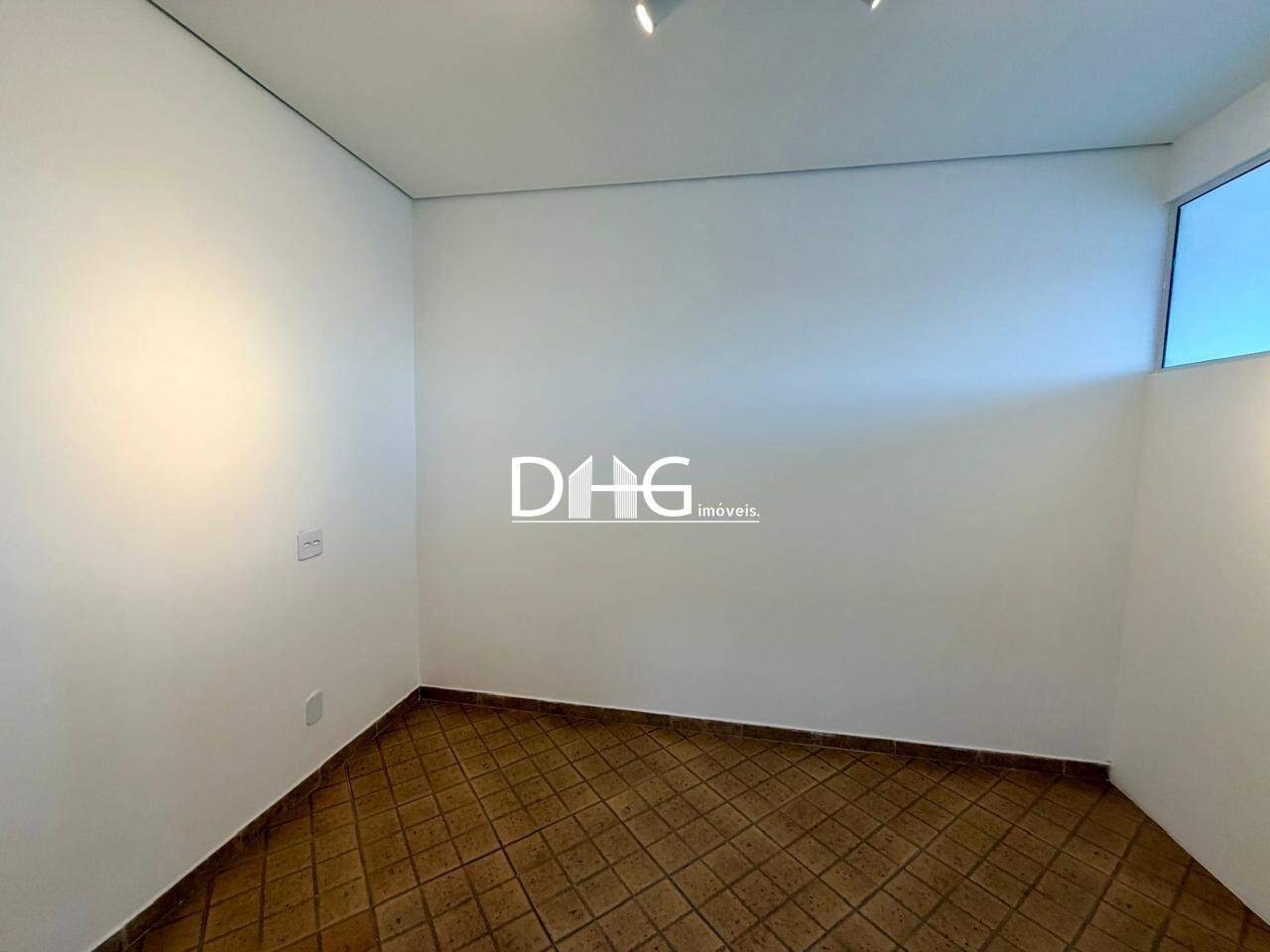 Sala para aluguel no Jardim de Itapoan: 