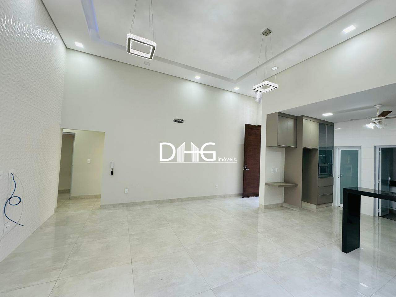 Casa para aluguel no Parque Brasil 500: 