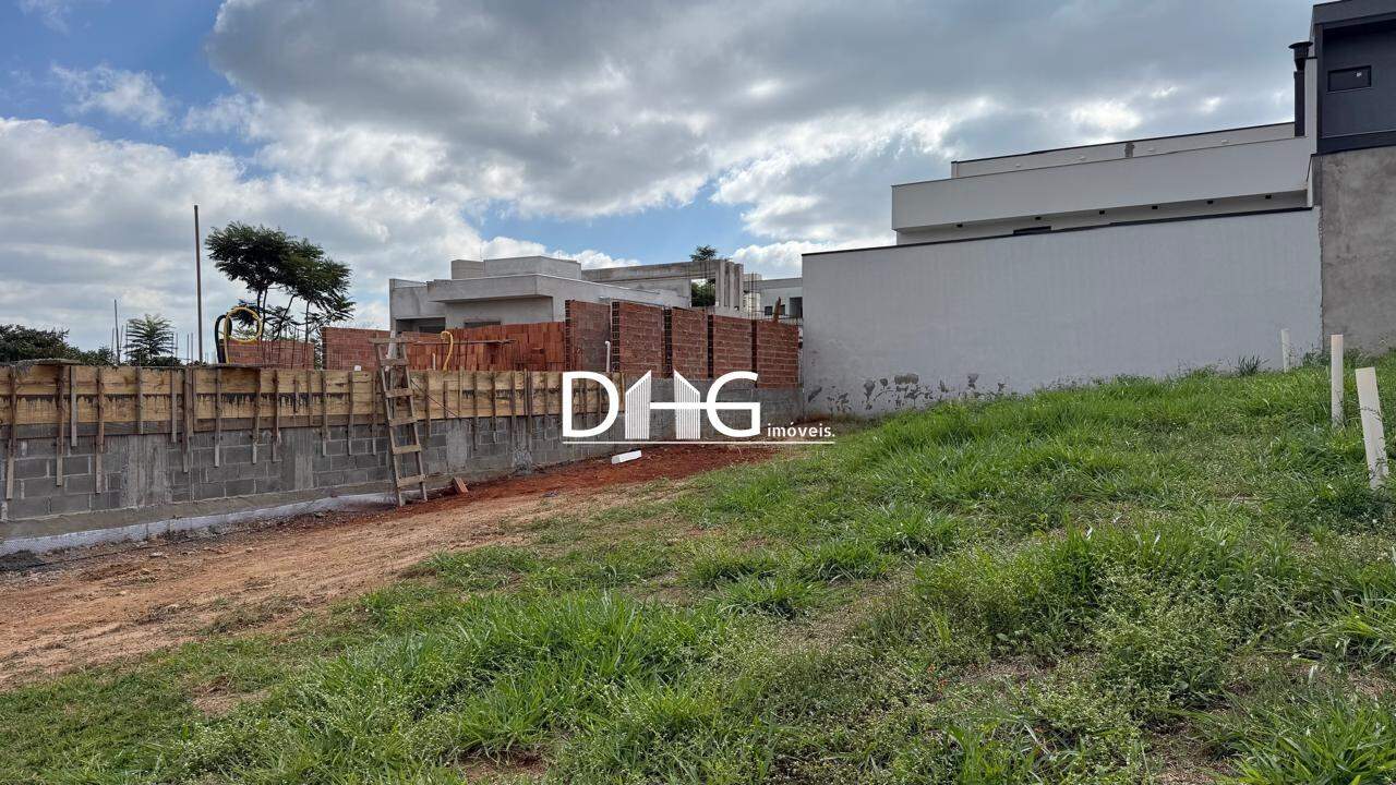 Terreno em Condomínio à venda no Jardim Ypê: 