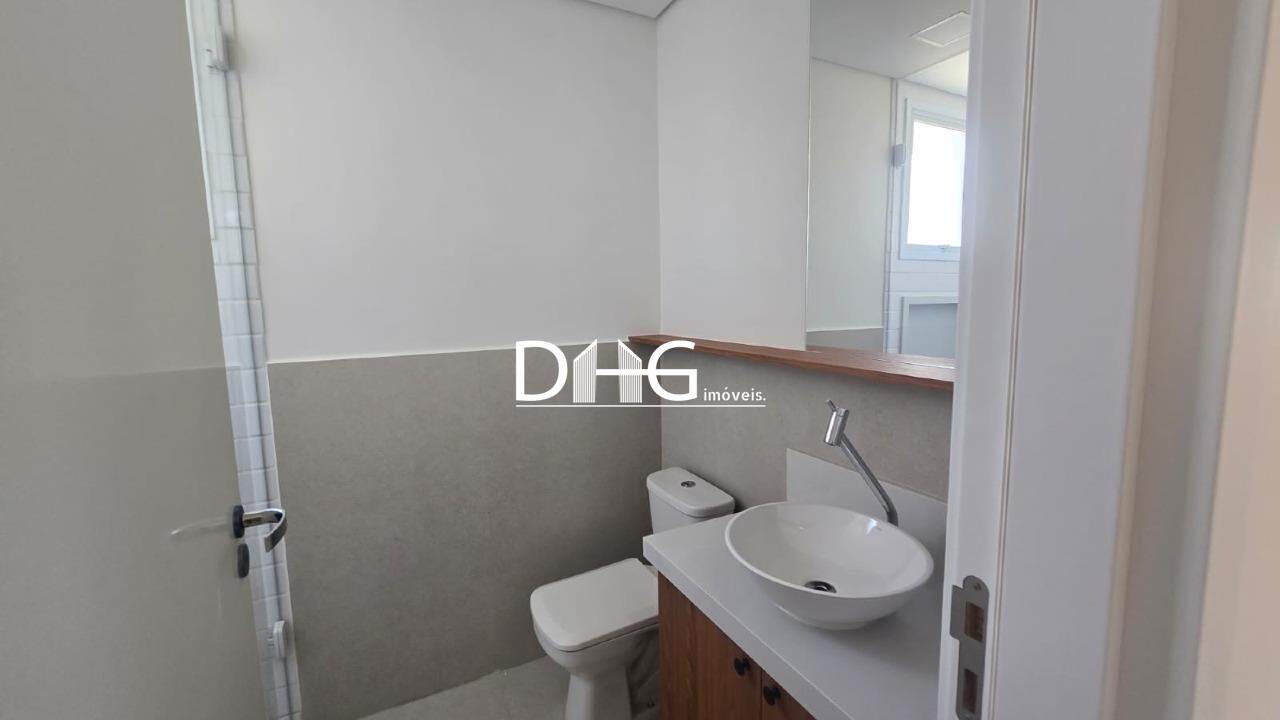 Apartamento para aluguel no Santa Terezinha: Banheiro Suíte