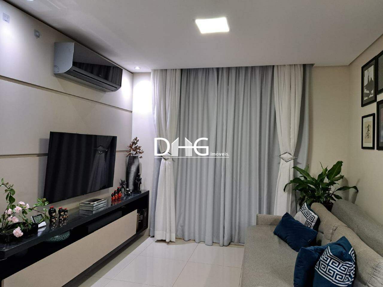Apartamento à venda no Santa Terezinha: 