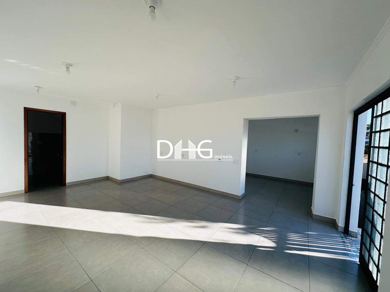 Sala para aluguel no Jardim de Itapoan: 