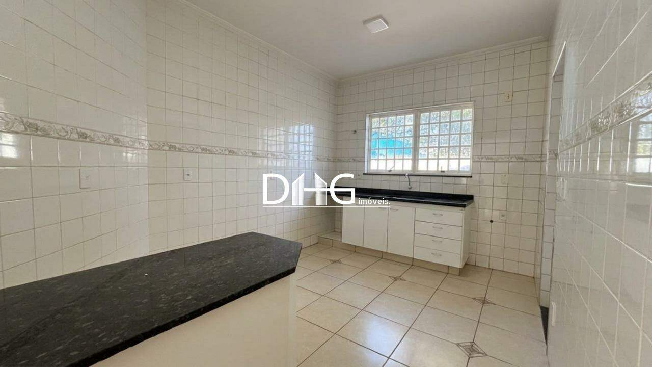 Casa para aluguel no Jardim Vista Alegre: Cozinha