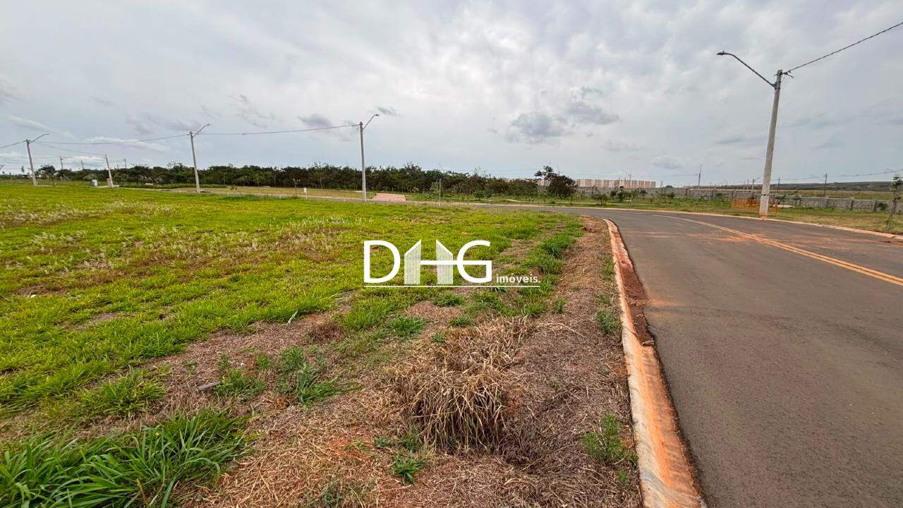 Terreno em Condomínio à venda no Parque Bom Retiro: 