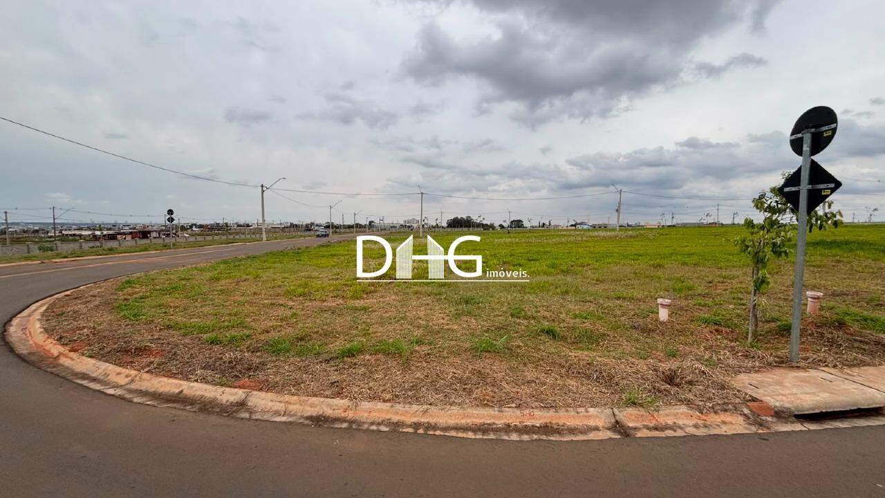 Terreno em Condomínio à venda no Parque Bom Retiro: 