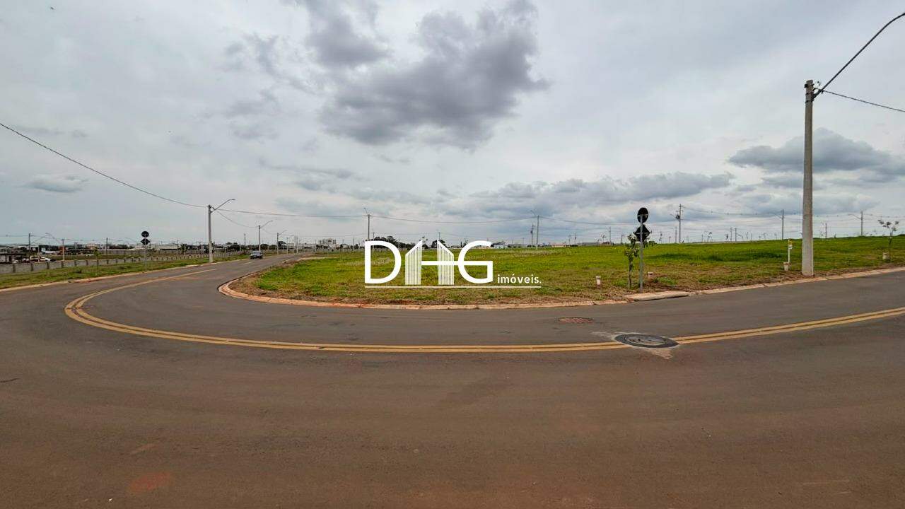 Terreno em Condomínio à venda no Parque Bom Retiro: 