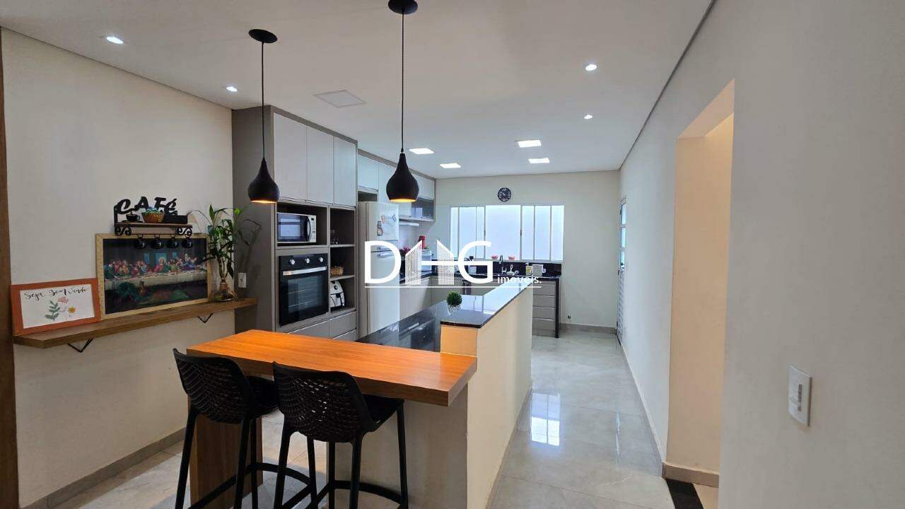 Casa à venda no Jardim Planalto: 