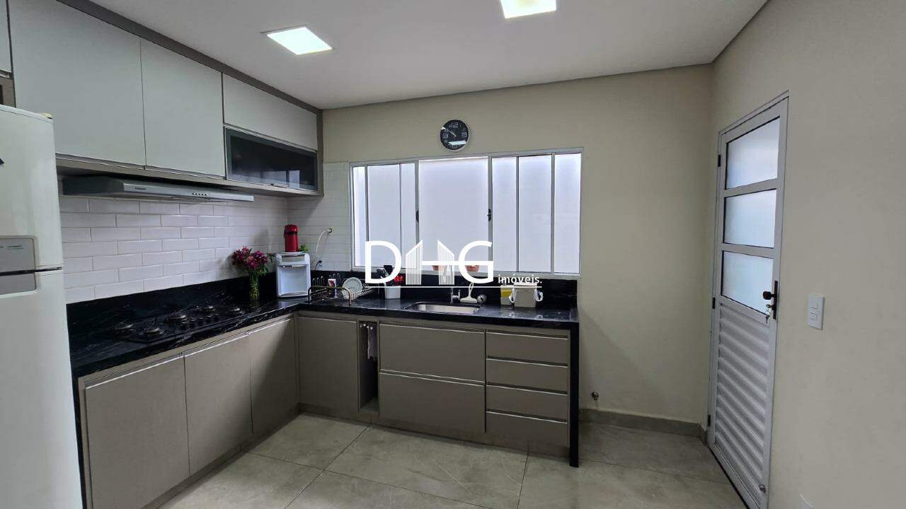 Casa à venda no Jardim Planalto: 