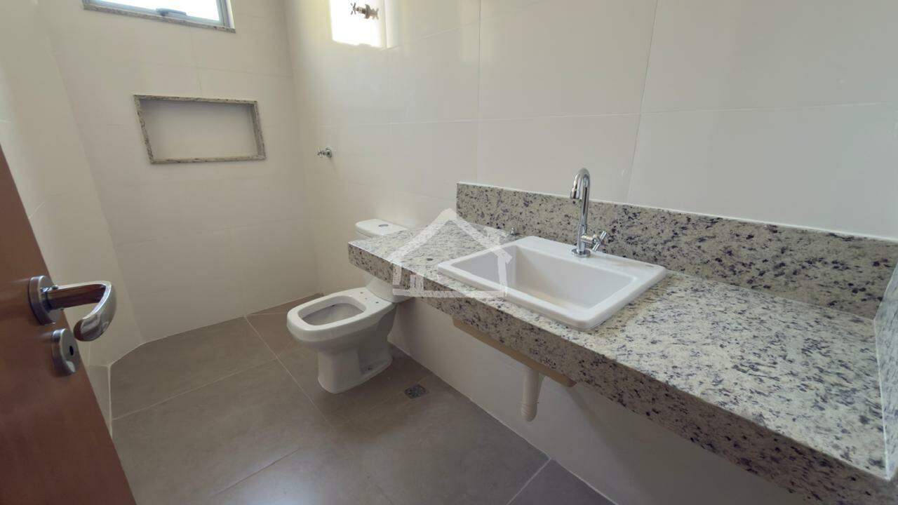 Apartamento à venda no Veneza II: Banheiro suite 