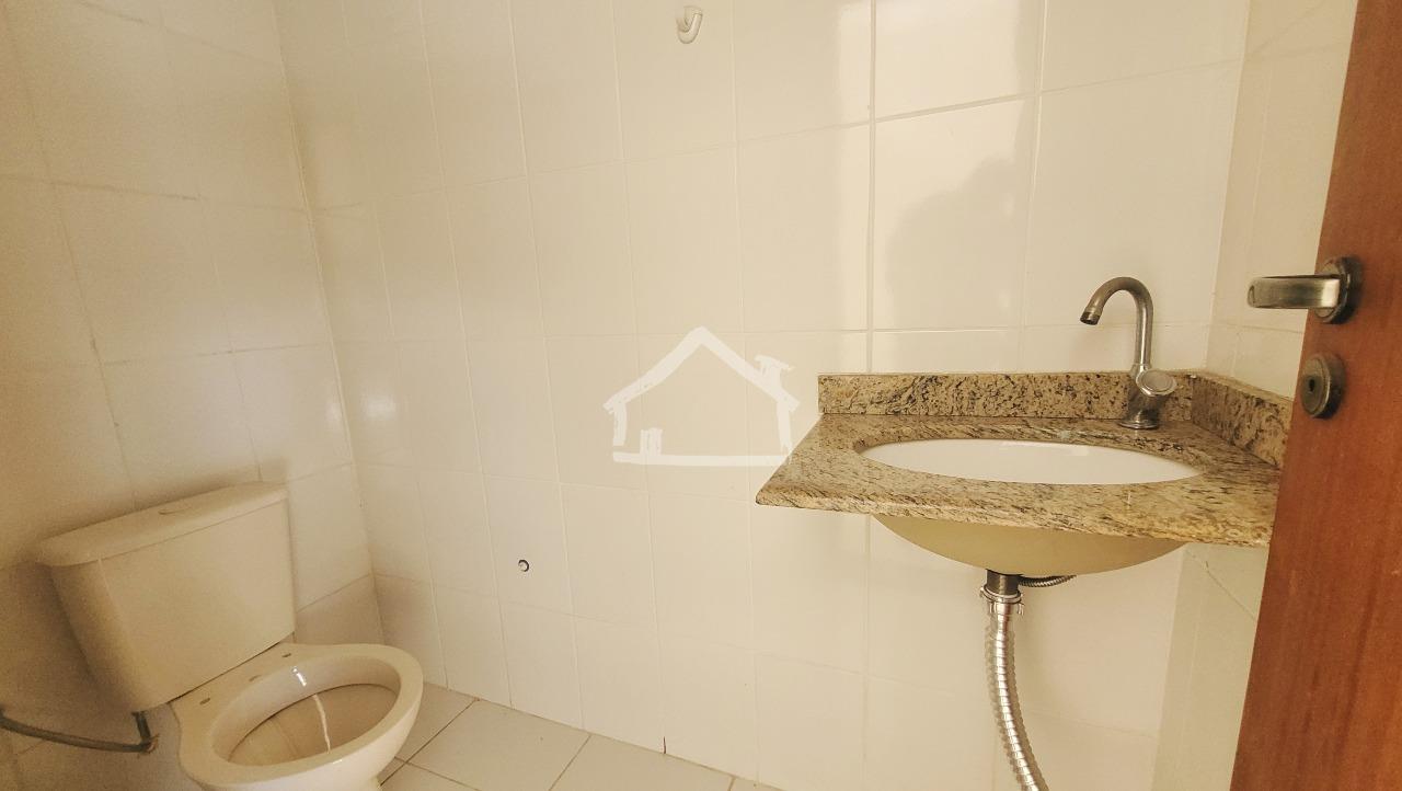 Loja para aluguel no Imbaubas: Banheiro