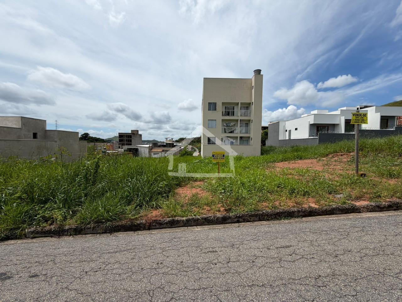 Lote à venda no Jardim Santa Clara: 