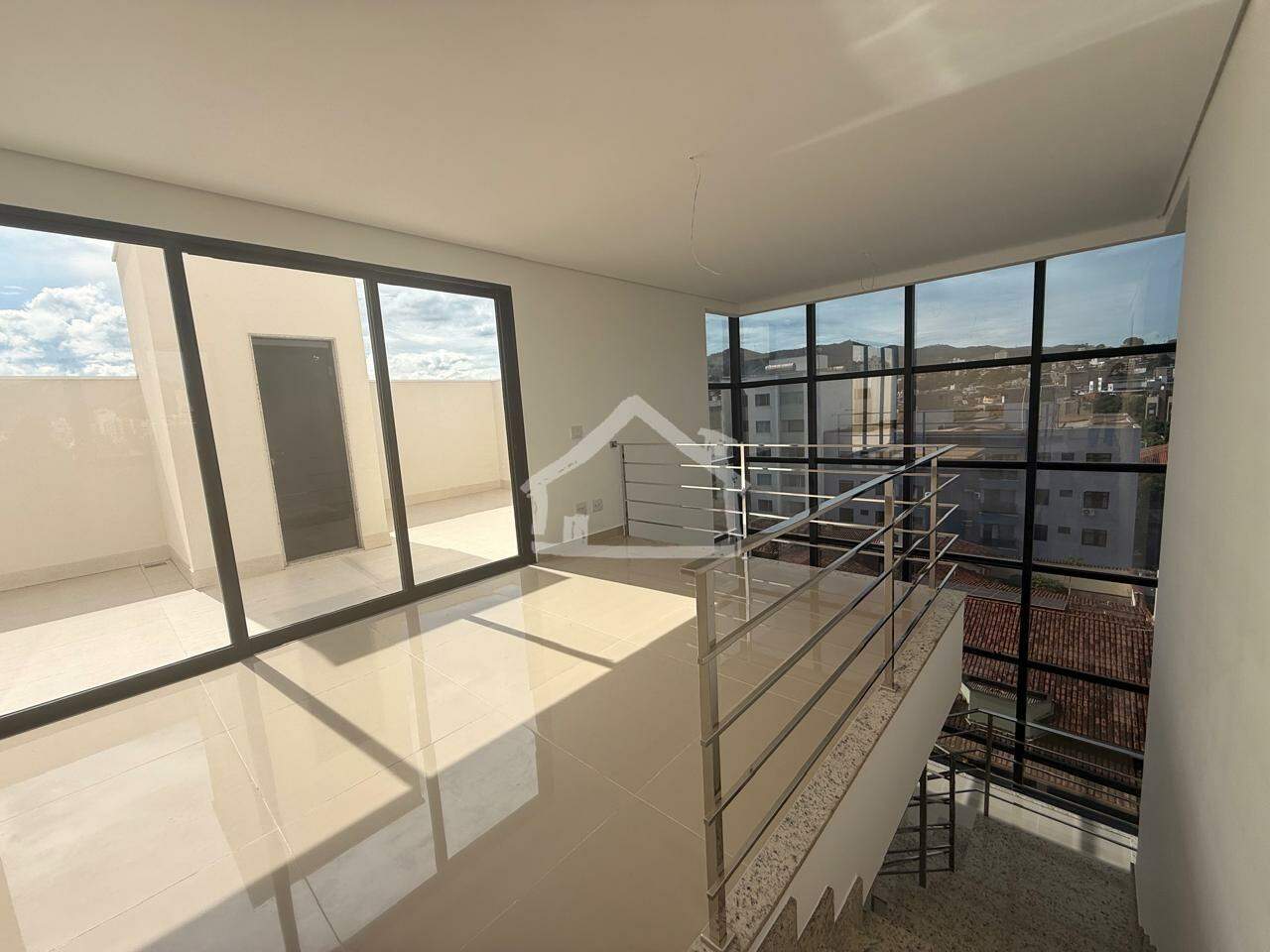 Cobertura à venda no Cidade Nobre: 2 Piso 