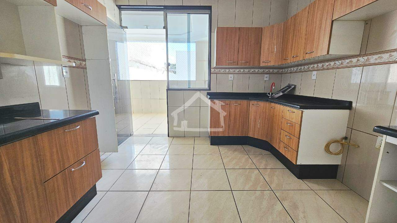 Apartamento para aluguel no Caravelas: Cozinha