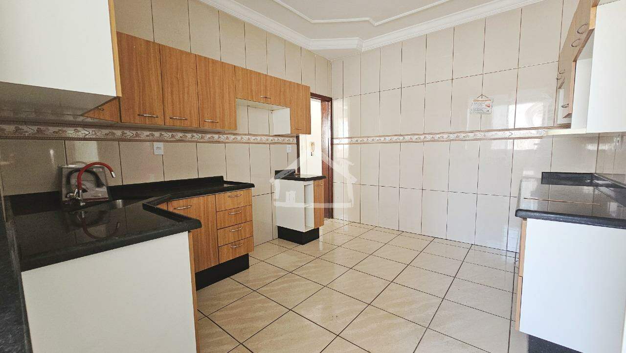Apartamento para aluguel no Caravelas: Cozinha