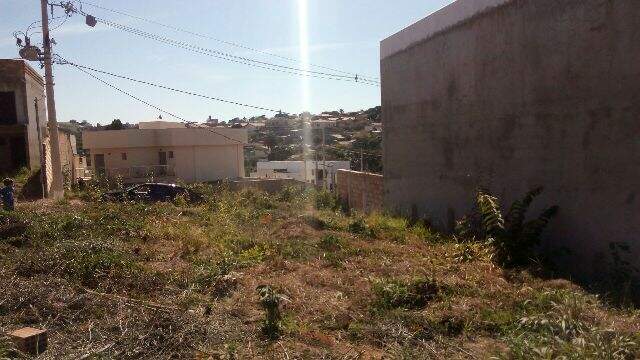 Terreno à venda no Estância Silveira: 